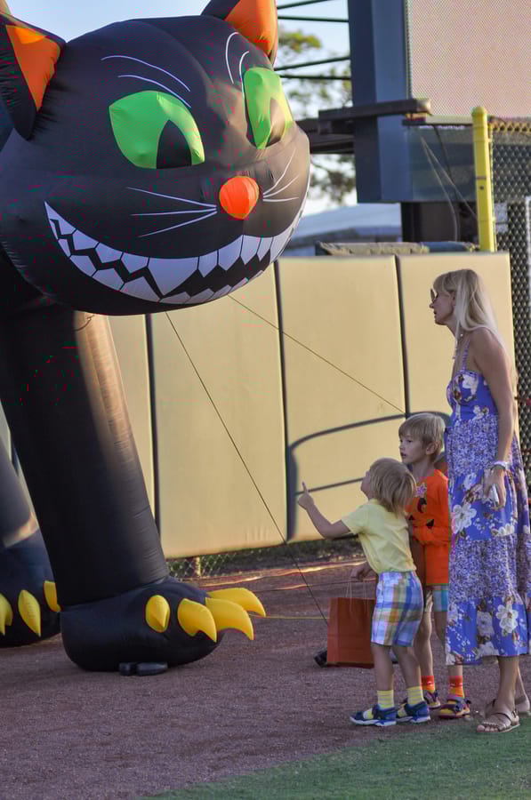 Howl-O-Ween Movie Night 2022