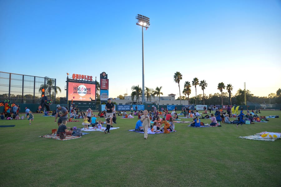 Howl-O-Ween Movie Night 2022