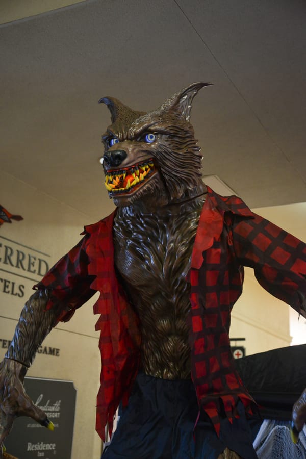 Howl-O-Ween Movie Night 2022