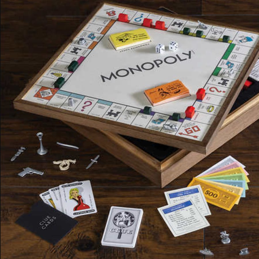 Queen and Rook Game Cafe - Monopoly