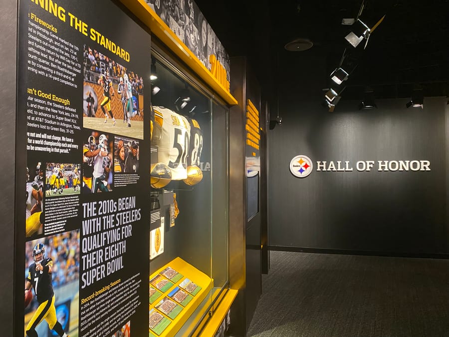 Steelers Hall of Honor Courtesy VisitPITTSBURGH (11)