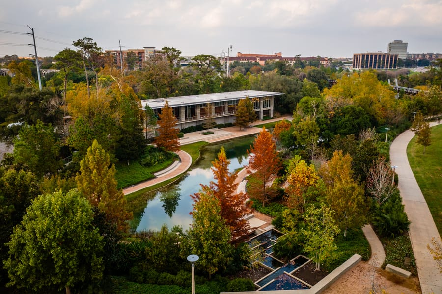 Buffalo_Bayou_Park_Lost_Lake_Fall_Foliage_1