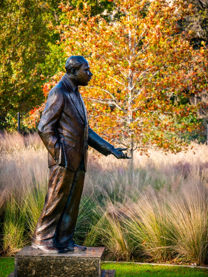 McGovern_Centennial_Gardens_MLK_Fall_Foliage