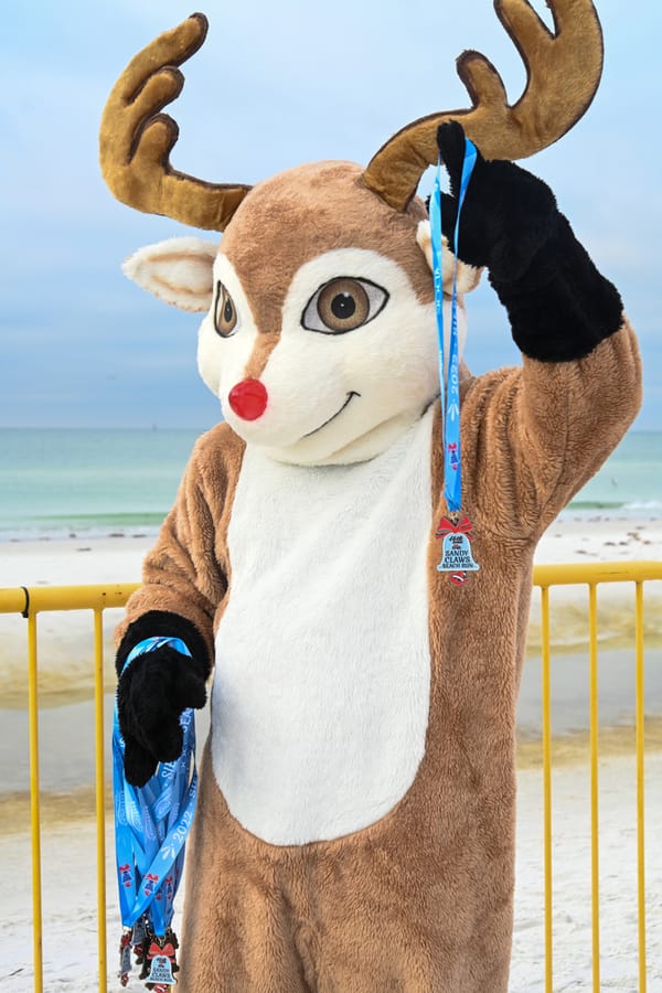 2022 Sandy Claws Beach Run