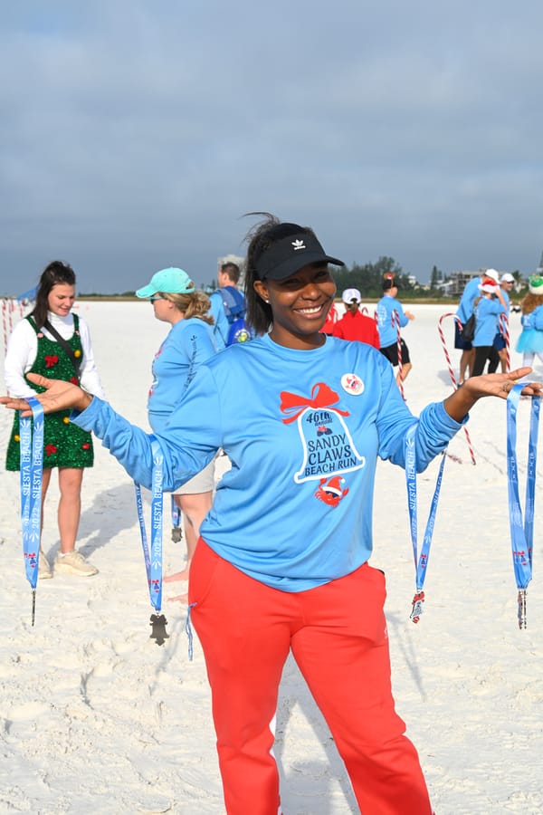 2022 Sandy Claws Beach Run