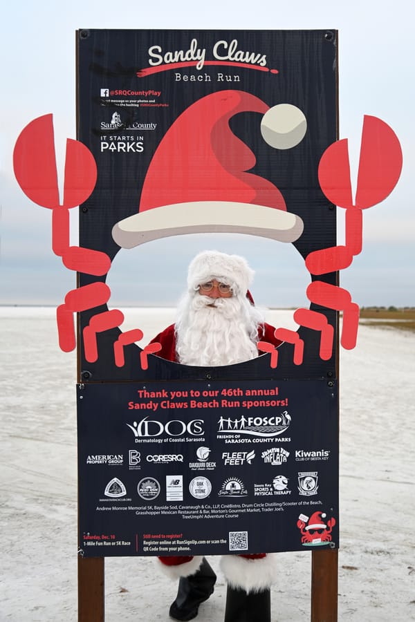 2022 Sandy Claws Beach Run