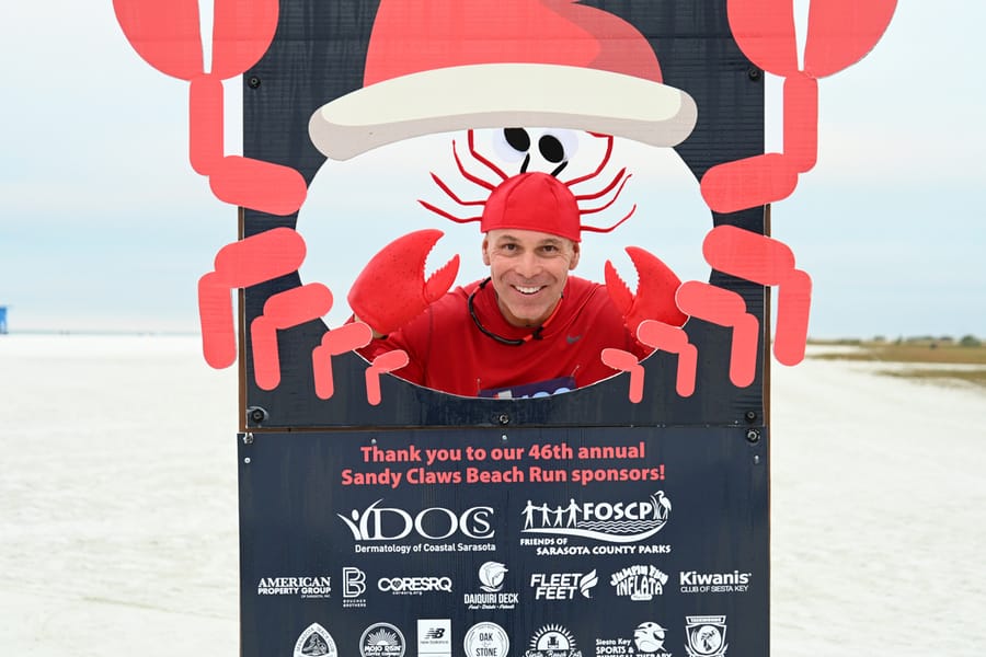 2022 Sandy Claws Beach Run