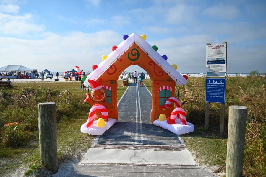 2022 Sandy Claws Beach Run