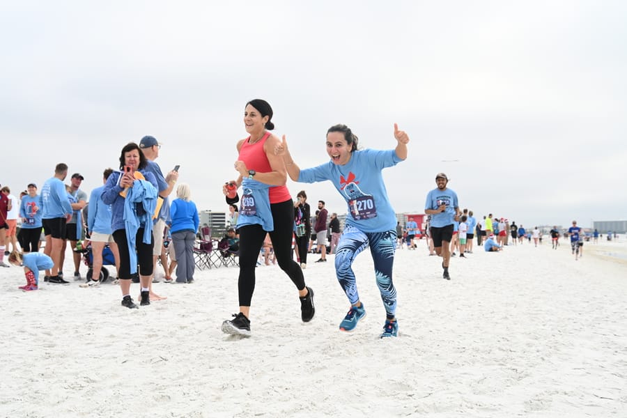 2022 Sandy Claws Beach Run