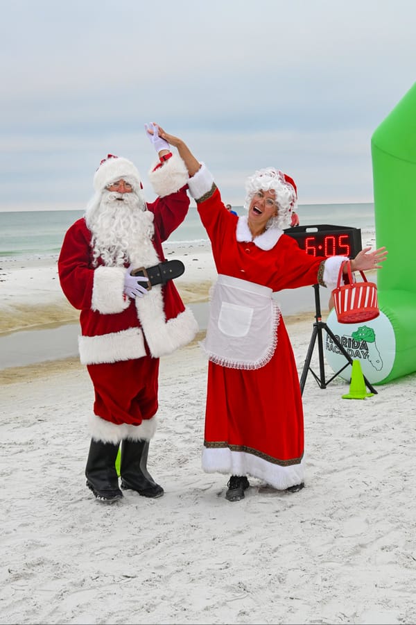 2022 Sandy Claws Beach Run