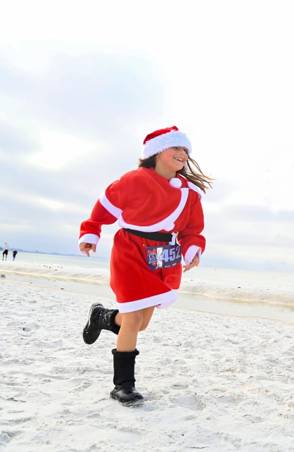 2022 Sandy Claws Beach Run