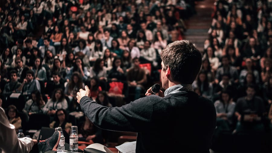 webRNS-University-Auditorium1