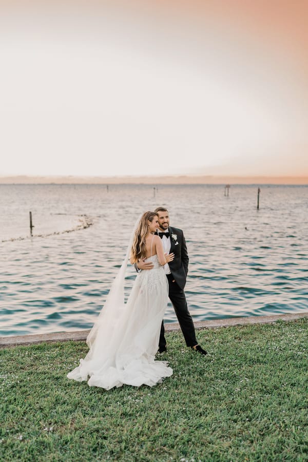 Rachel and Anthony 12.9.22 Tara Tomlinson Photography