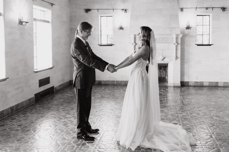 Rachel and Anthony 12.9.22 Tara Tomlinson Photography