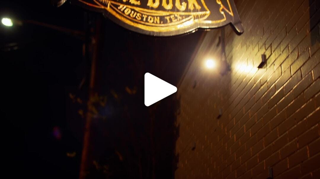 McGonigels_Mucky_Duck_1