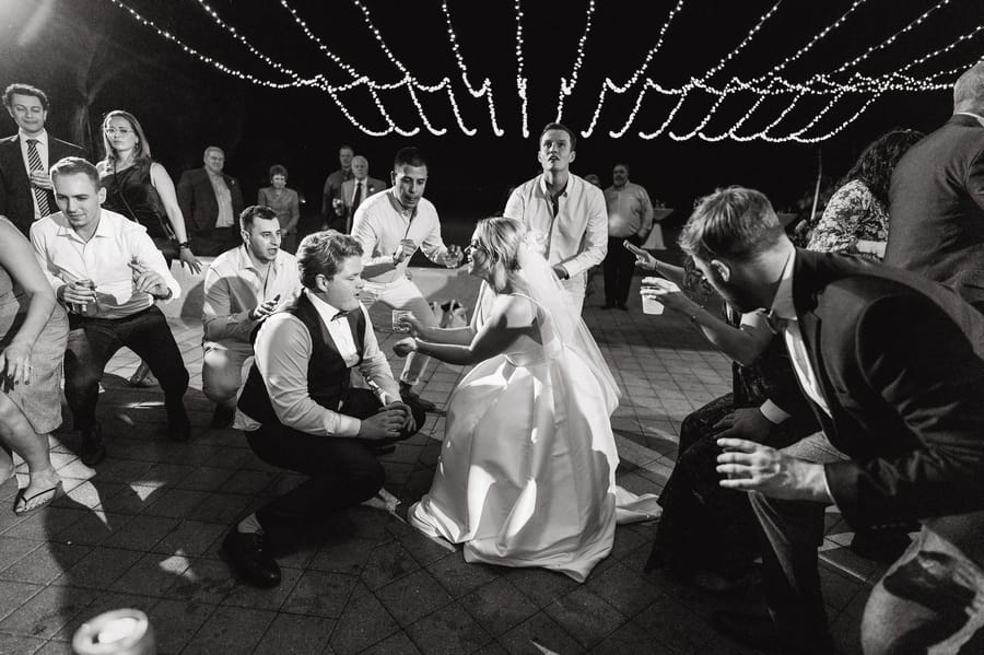 Emma + Dan TARA TOMLINSON PHOTOGRAPHY
