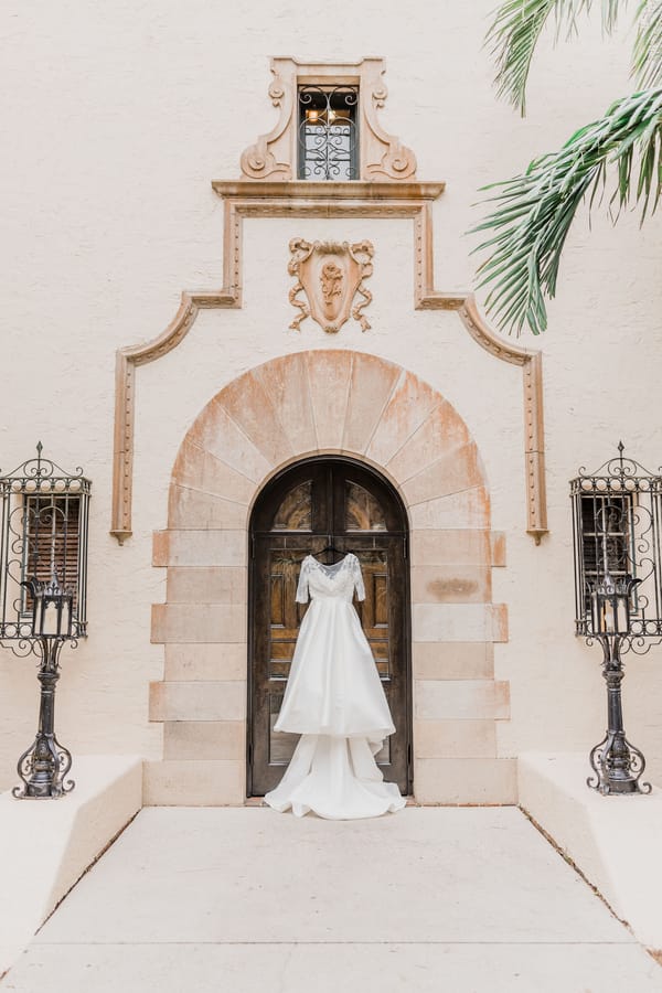 Emma + Dan TARA TOMLINSON PHOTOGRAPHY