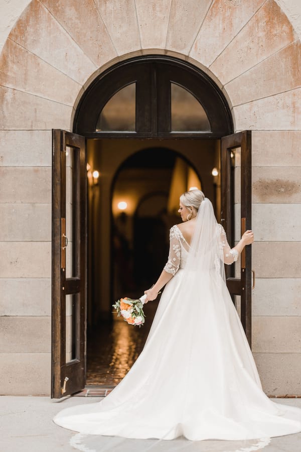 Emma + Dan TARA TOMLINSON PHOTOGRAPHY