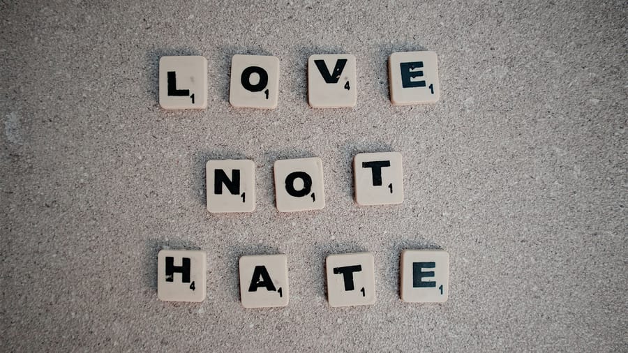 webRNS-Love-Not-Hate1