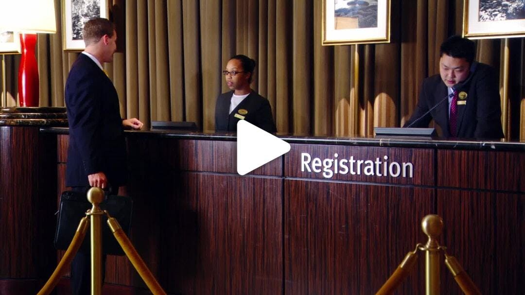 Hilton_Americas-Houston_Front_Desk