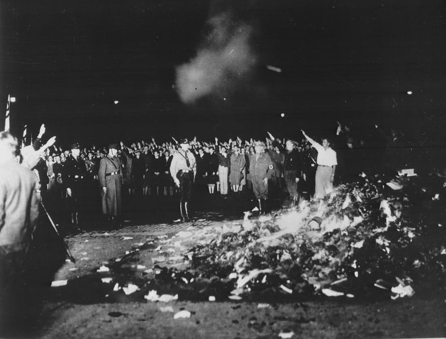 RNS-Berlin-Book-Burning 1933