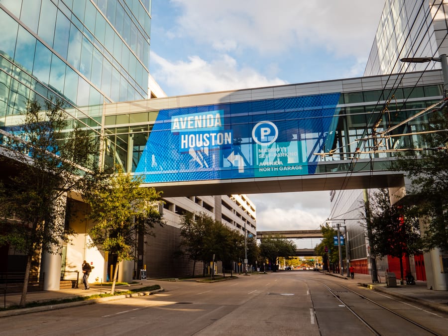 Avenida_Skywalk_Wrap_1