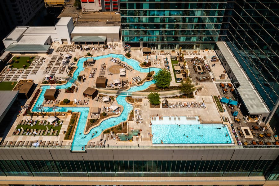 Marriott_Marquis_Altitude_Rooftop-Pool_3