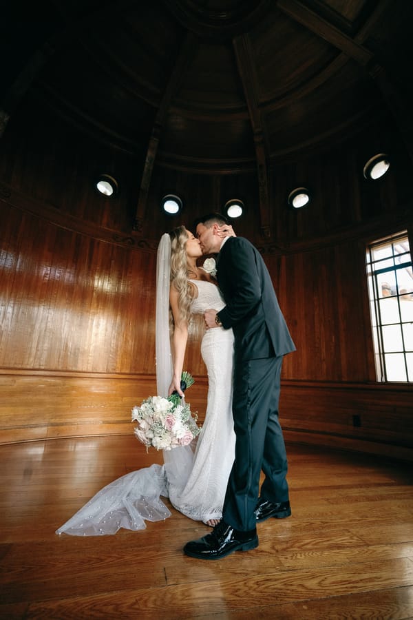 Shannon & Kyle 12.7.22 Dewitt for Love Photography