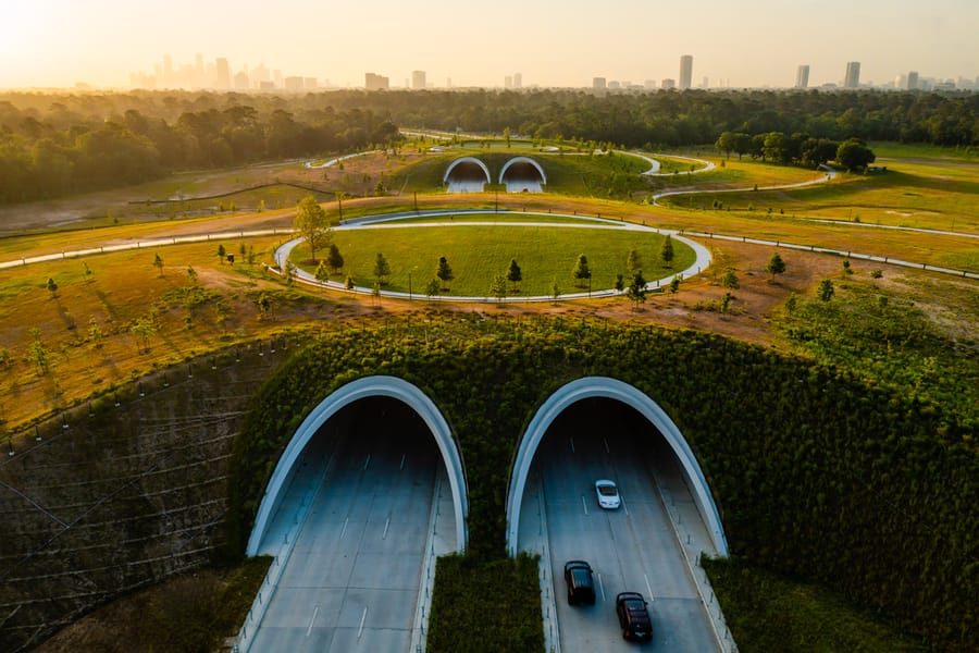 Memorial_Park_Land_Bridge_8