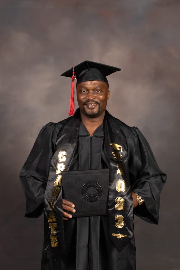 south-college-graduation-2023-301