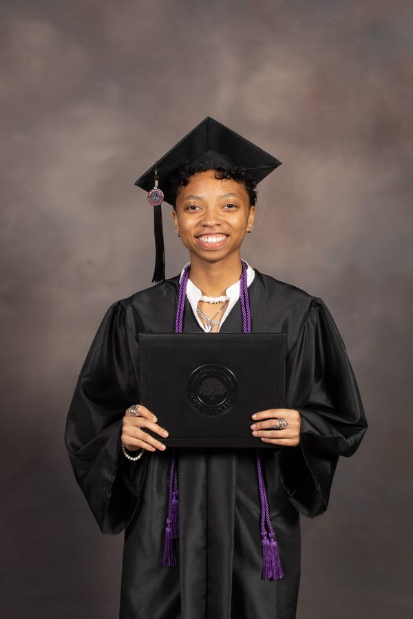 south-college-graduation-2023-304