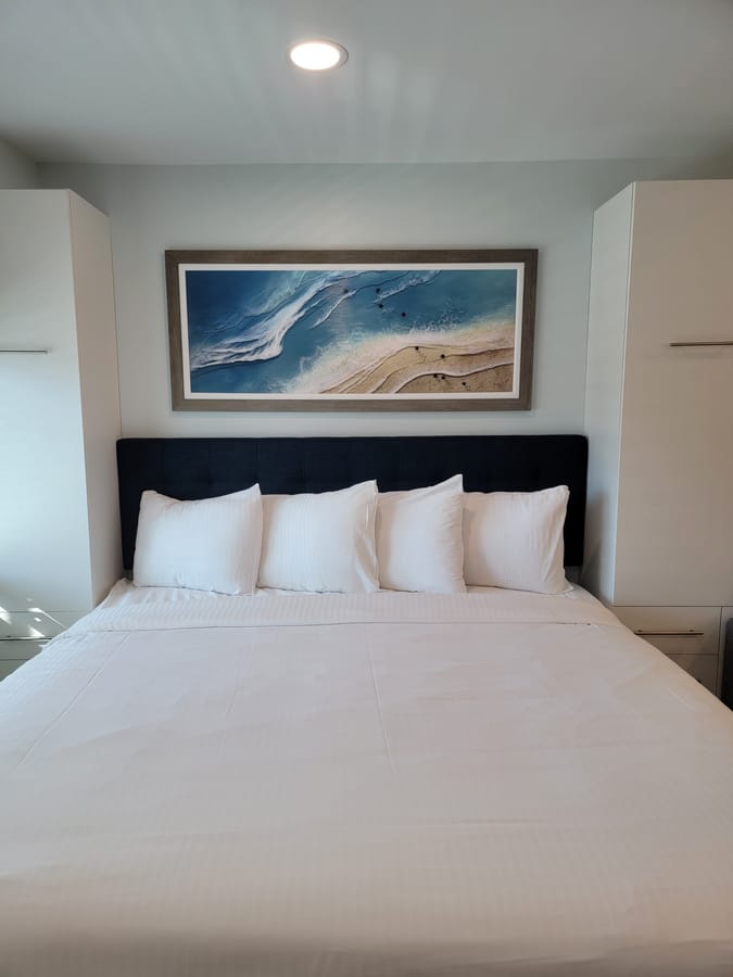 All Rooms Except Resort Room Bed