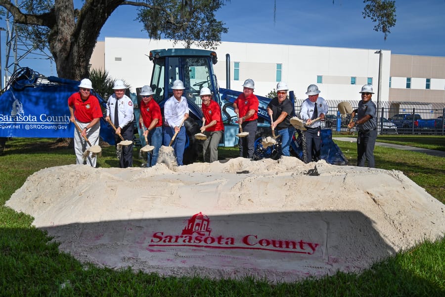 20200102_ESAdminGroundbreaking_009_SD