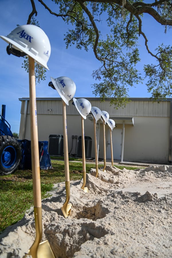 20200102_ESAdminGroundbreaking_016_SD