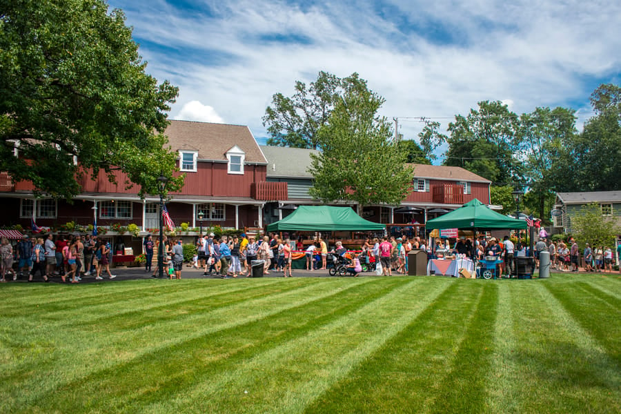 Peddler's Village Peach Festival