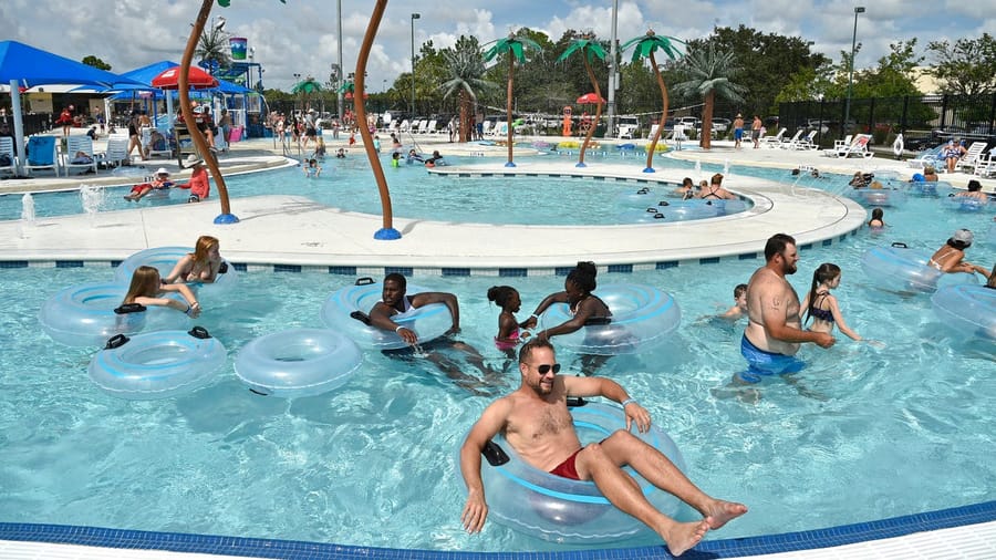 Aquatic_ctr._having_fun_07.06.23_v15