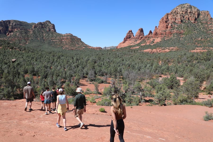 Sedona - Jeep Tours Scenic View_credit Arizona Office of Arizona