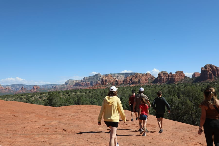 Sedona - Jeep Tours Scenic View_credit Arizona Office of Arizona