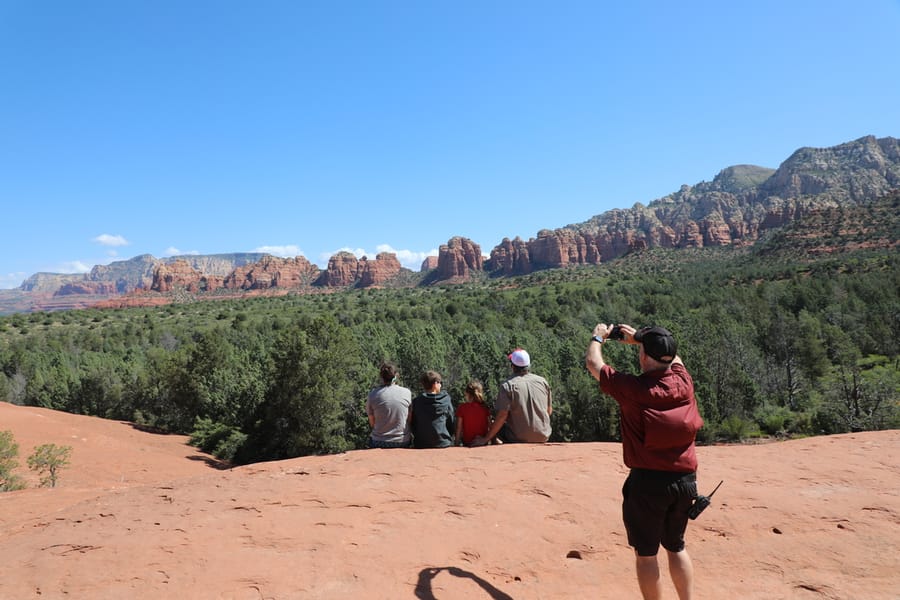 Sedona - Jeep Tours Scenic View_credit Arizona Office of Arizona