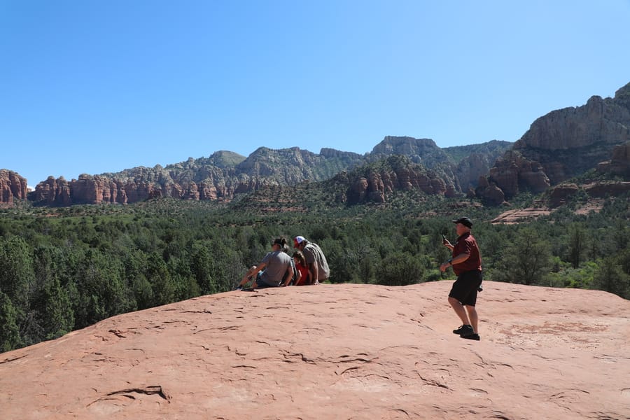 Sedona - Jeep Tours Scenic View_credit Arizona Office of Arizona