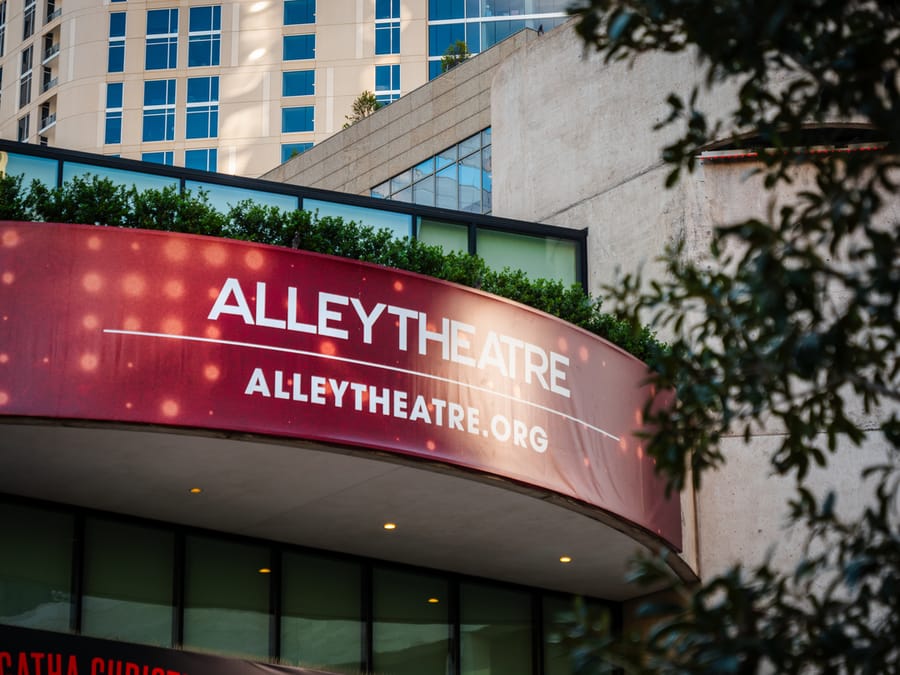 Alley_Theatre_Exterior