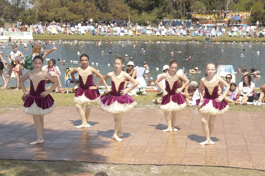 WMS_girl_dancers_v1_3.19.11