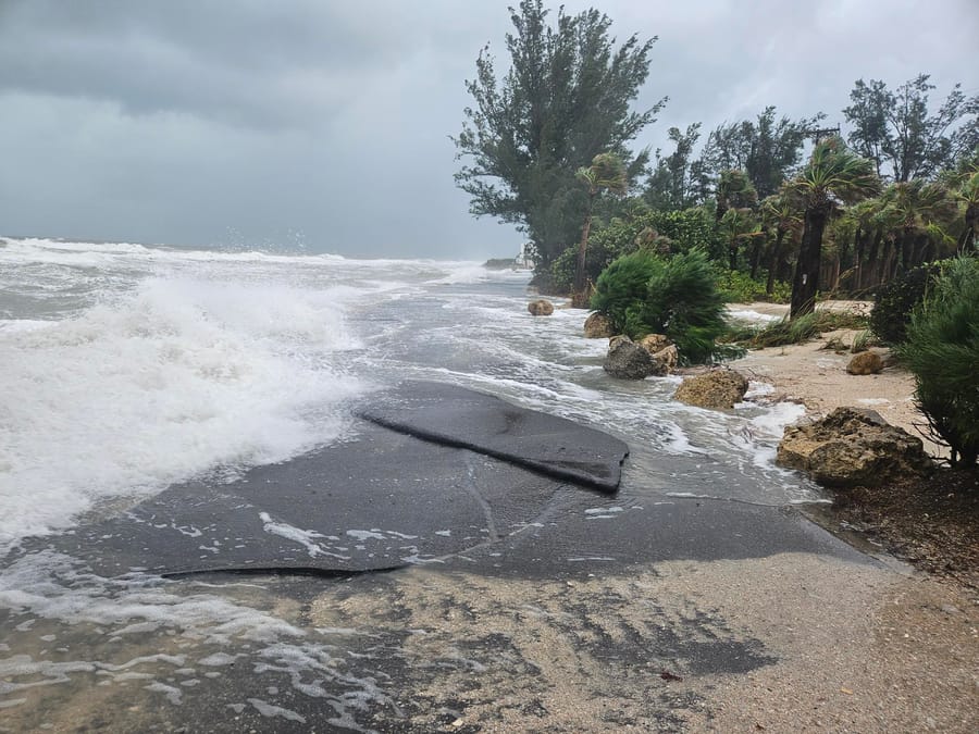 Hurricane Idalia - Casey Key