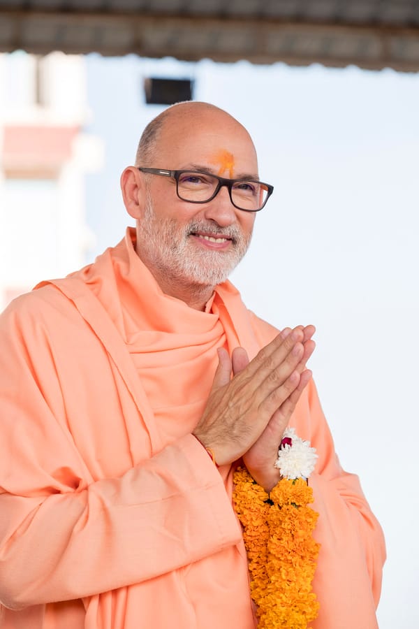 Swami Rameshwarananda GiriMarcos Soria Roca