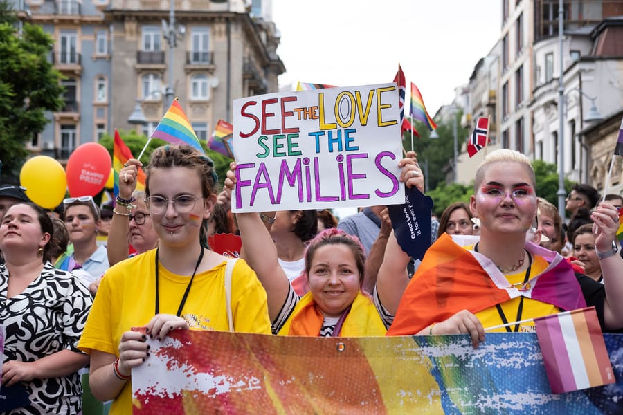 RNS-Romania-Pride-LGBTQ03