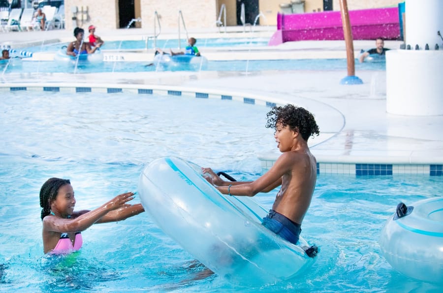 Aquatic_ctr._having_fun_07.06.23_v8