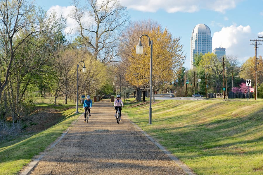 Downtown strollway 2