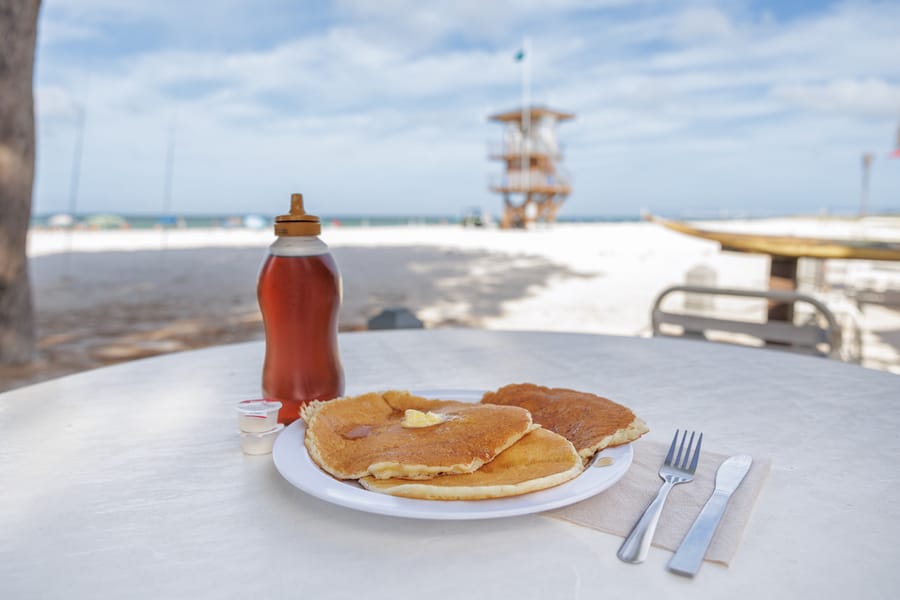 cvb-ami-beach-cafe-pancakes-092223-11