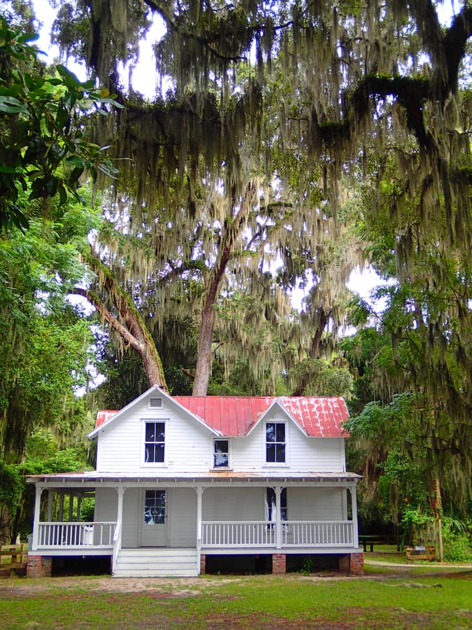 The Bennett House at Alpine Groves Park