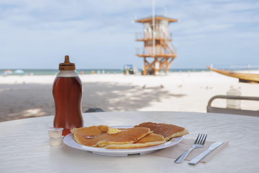 cvb-ami-beach-cafe-pancakes-092223-07